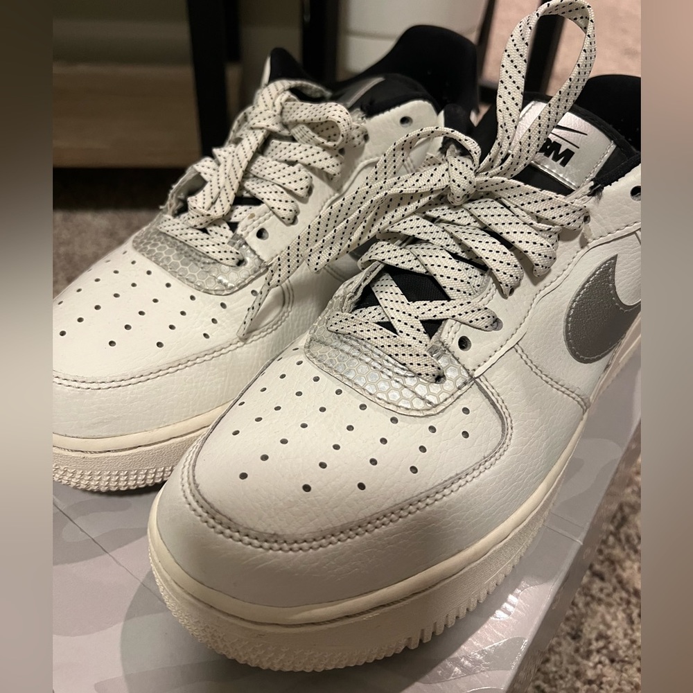 Nike Air Force 1s men’s size 8